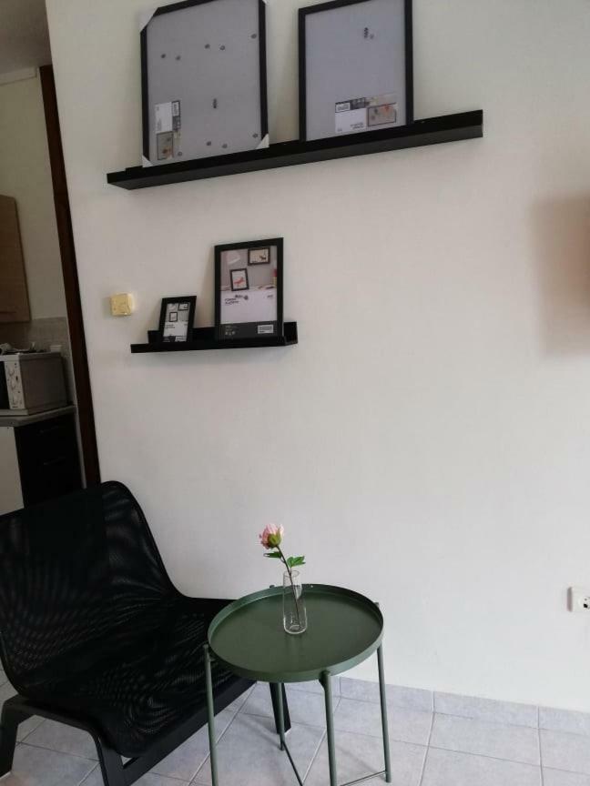 Happy Rabbit 1 Apartment Tesalonika Bagian luar foto