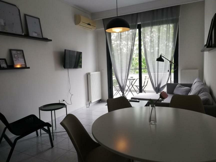 Happy Rabbit 1 Apartment Tesalonika Bagian luar foto